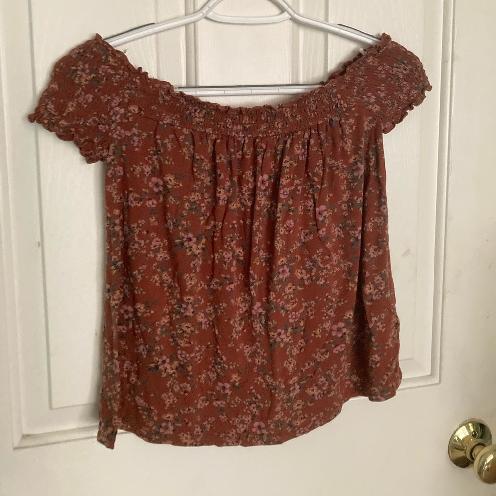 american eagle off the shoulder